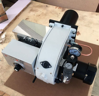 उच्च संवेदनशील तेल से संचालित बर्नर 120000 Btu / H समायोज्य ताप तापमान